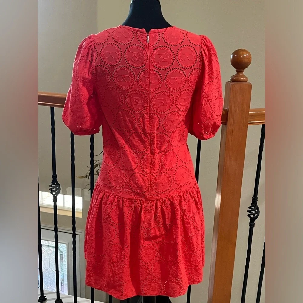 Karl Lagerfeld PARIS CIRCLE ICON CORAL EYELET MINI PUFF SLEEVE DRESS SIZE 8